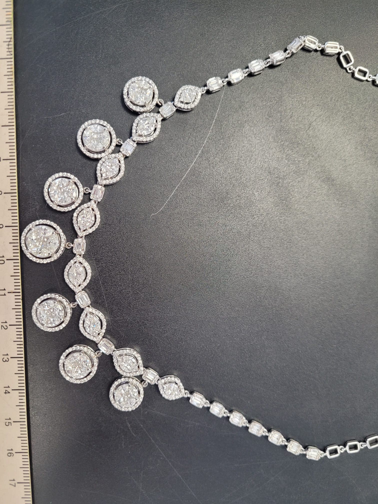 Rachat de bijoux anciens & d’époque à Courbevoie